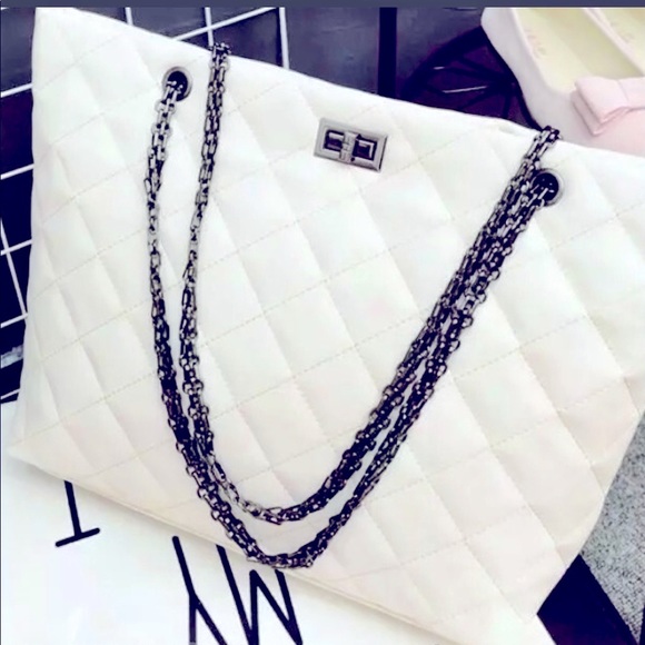 NEW Listing! White Quilted Faux Leather Tote - Picture 4 of 10